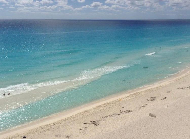 Studio oceanfront prime location Cancún Esterno foto