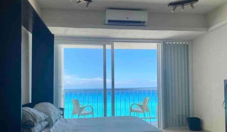 Studio oceanfront prime location Cancún Esterno foto