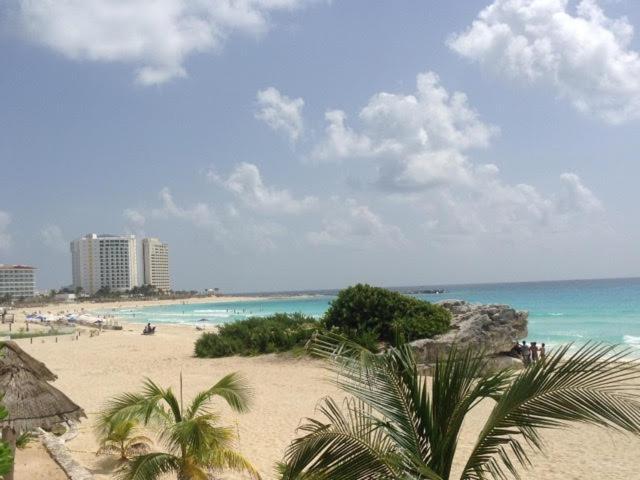 Studio oceanfront prime location Cancún Esterno foto