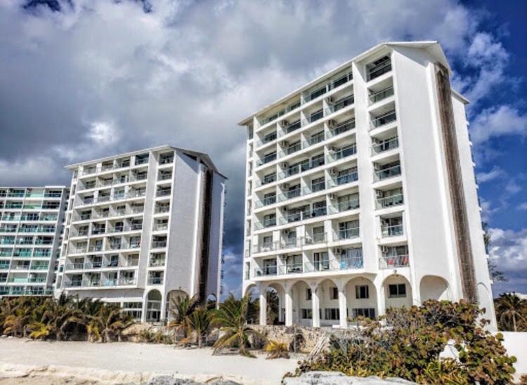 Studio oceanfront prime location Cancún Esterno foto